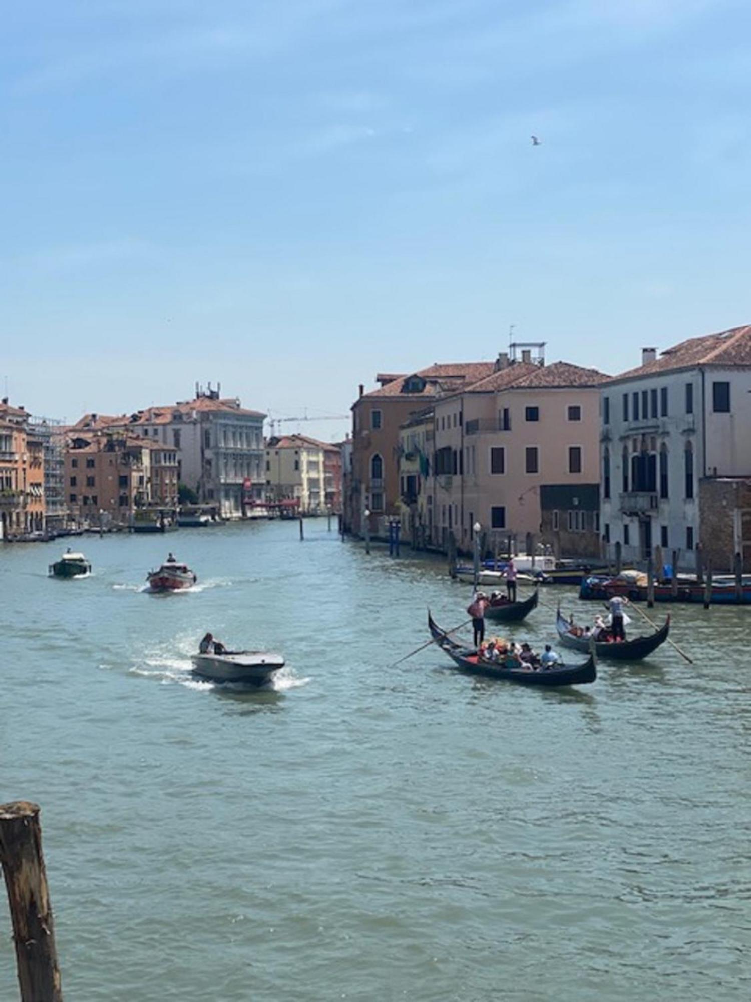 Palace Canal View By Wonderful Italy Venesia Bagian luar foto
